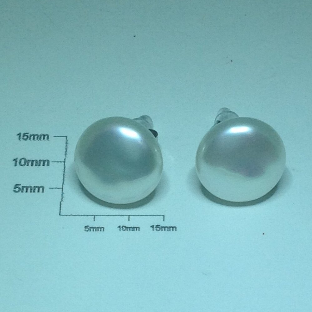 Elegant Pearl Stud Earrings